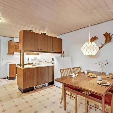 Evina - 17km To The Inlet By Interhome